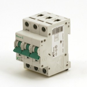 008B. Circuit breaker pLS6-C6 / 3